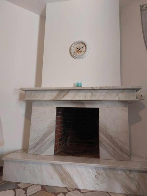 Studio Με Όλες Τις Ανέσεις Vétrina Esterno foto