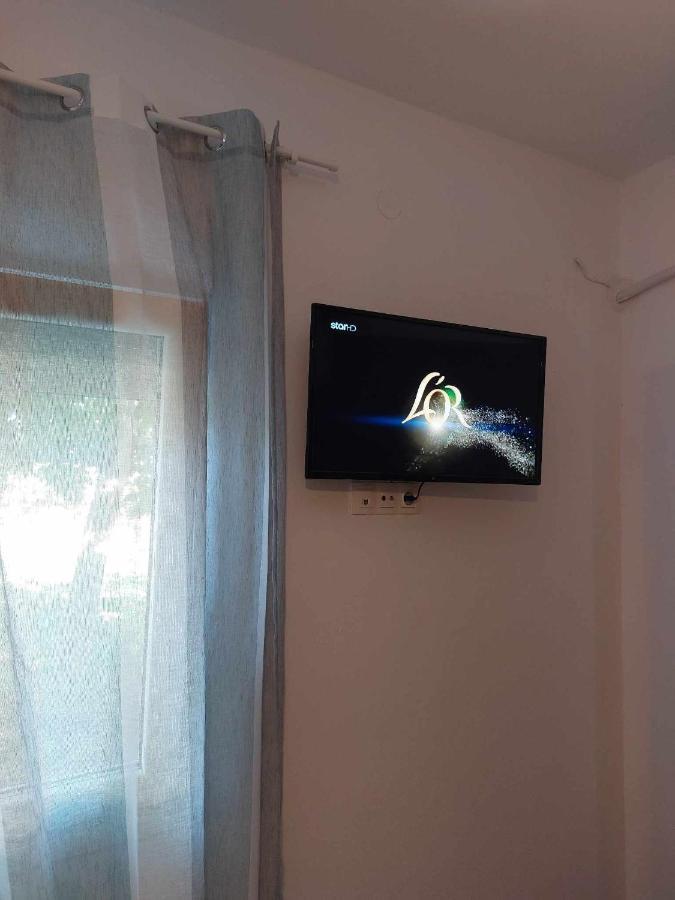 Studio Με Όλες Τις Ανέσεις Vétrina Esterno foto